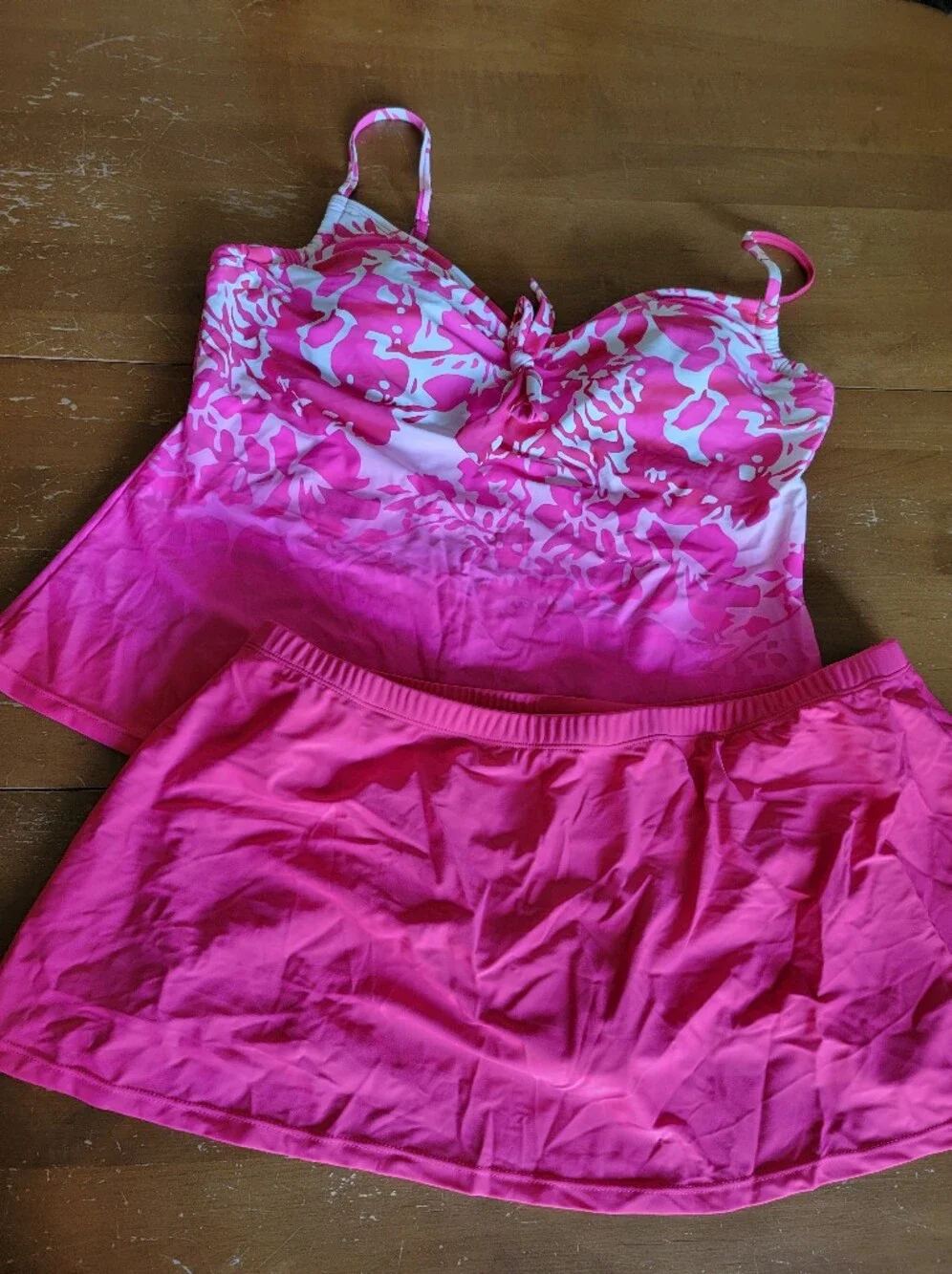 Plus Size Floral Pink Tie-Front Tankini Top & Skirt Swim Set